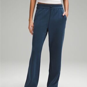 Lululemon softstreme navy pants
